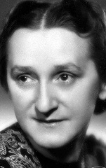 Фото актера Лола Скрбкова