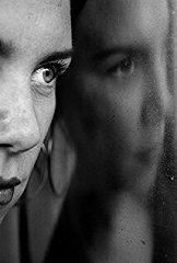 Фото актера Лиза Джеймс-Ларссон