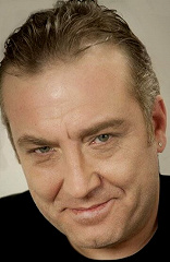Фото актера Алпер Тюреди