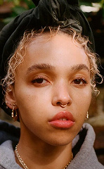 Фото актера FKA Twigs
