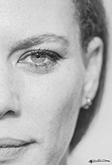 Фото актера Соня Окача
