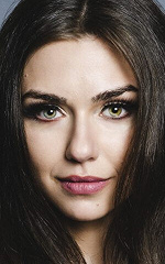 Фото актера Victoria Konefal
