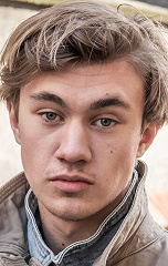 Фото актера Алессандро Шустер